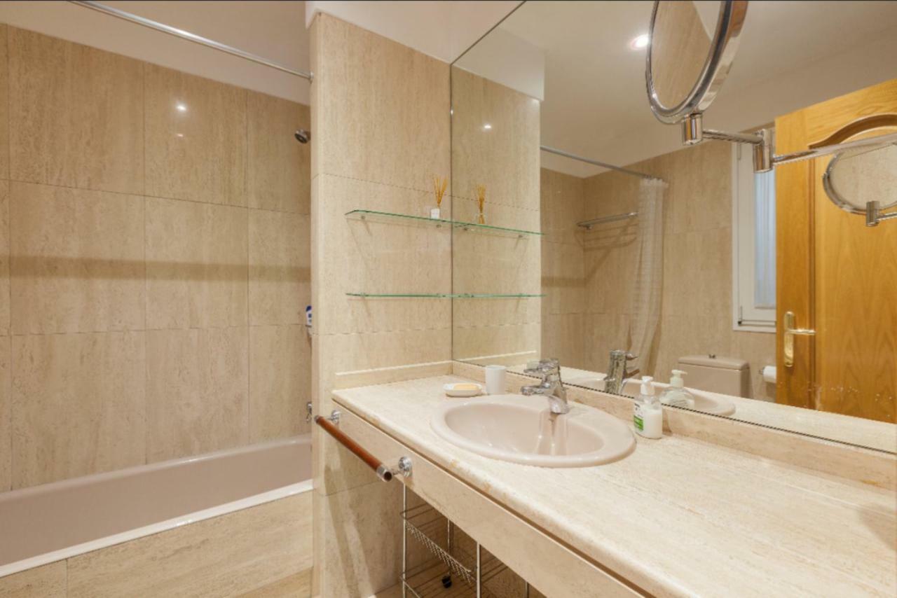 Ondarreta Beach & Terrace Apartman San Sebastián Kültér fotó